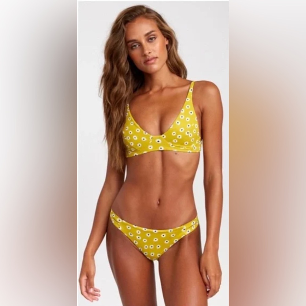 RVCA Daizy Bralette Top & French Bottoms